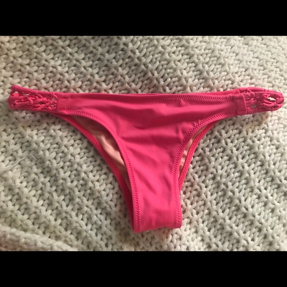 Victoria Secret bathing suit (TOP & BOTTOM) - Picture 2 of 5